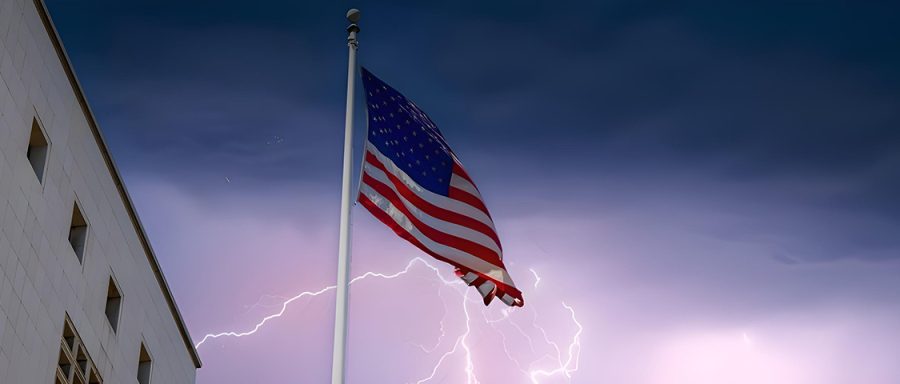 Advice-For-Ensuring-Flagpole-Safety-During-Storms-1